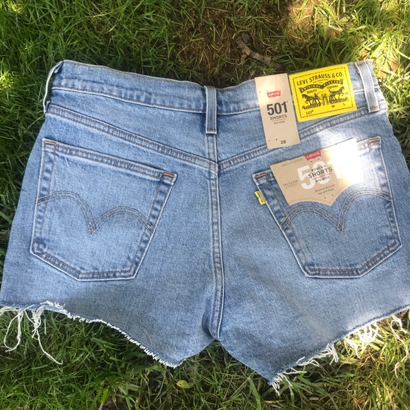 snoopy levis shorts